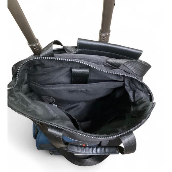 Laundry By Shelli Segal Black Nylon Tote/travel Bag Purse Silver Hardware - Picture 8 of 9